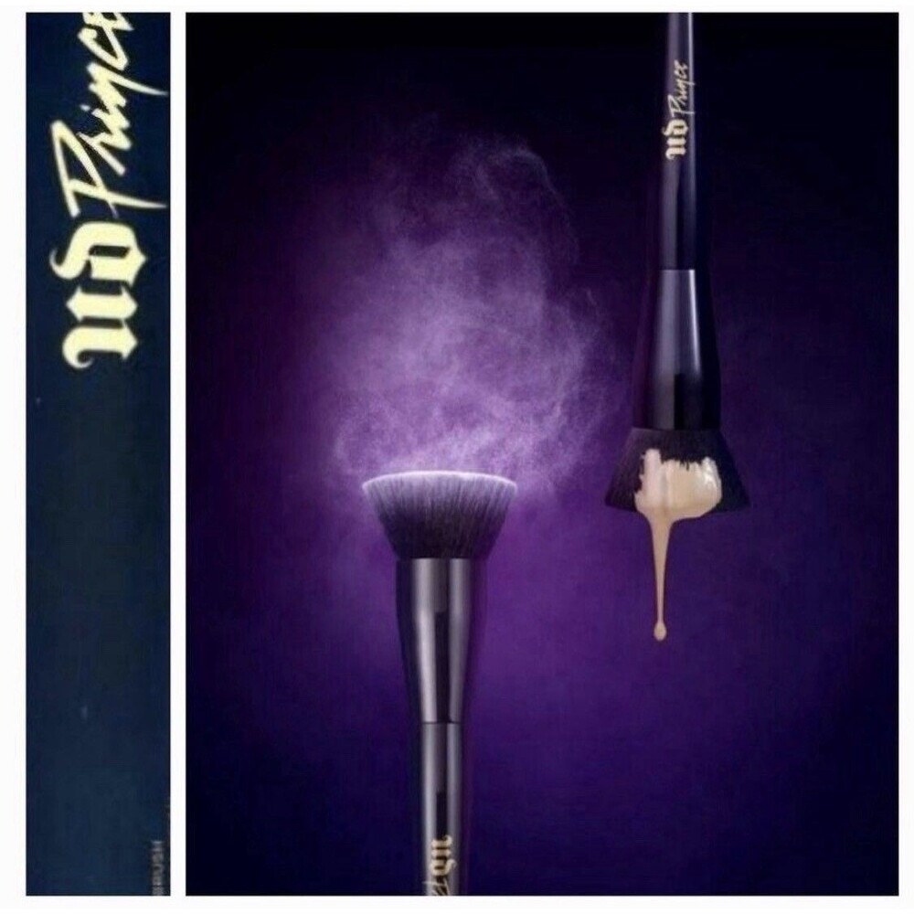 NIB Urban Decay Prince Multitasker Face Body Brush Full Size Foundation Bronzer